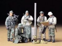 German Soldiers At Field Briefing Set Tamiya 1/35 Kit