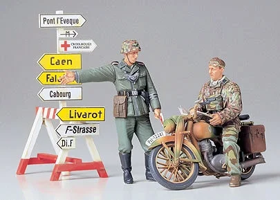 German Motorcycle Orderly Set 1/35 Kit