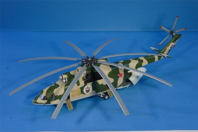 MIL MI-26 SOVIET HEAVY HELICOPTER HALO - 1/72 Scale Kit