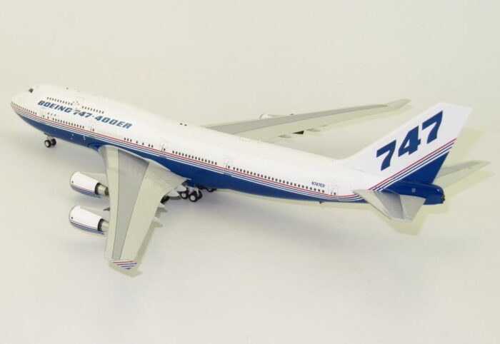 B747-400 Boeing House Colours N747ER with stand 1/200 Scale
