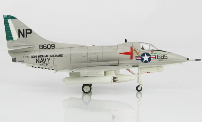 A4C Skyhawk US Navy, MIG-