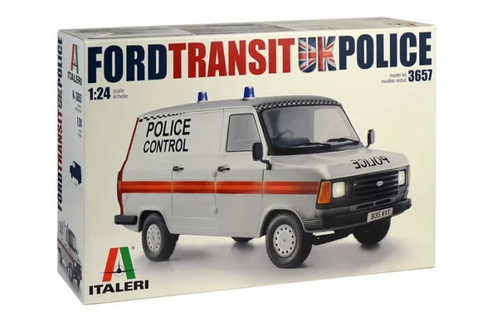 FORD TRANSIT UK POLICE 1/24 Scale Kit