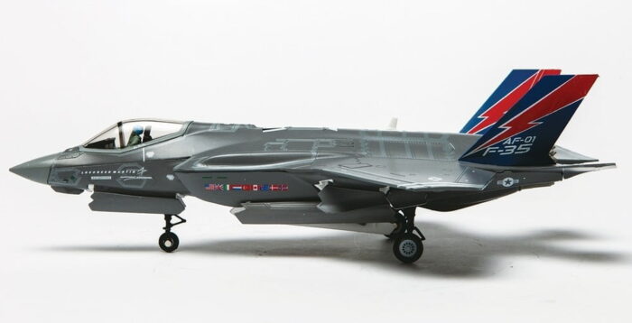 F35A JSF (Edwards Air Force Base) 1/72 Scale