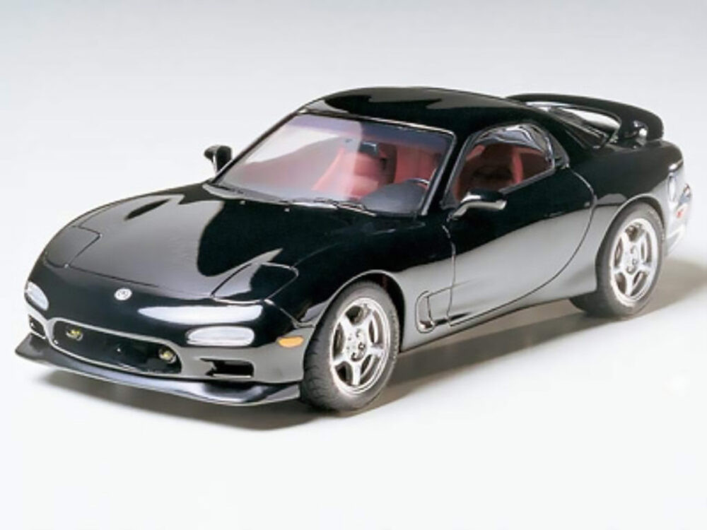 Tamiya 1/24 Mazda RX-7 R1 Kit
