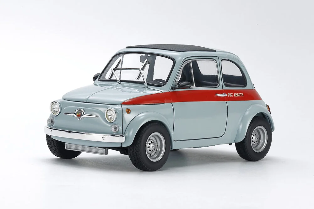 Tamiya 1/24 Fiat Abarth 695 SS Kit