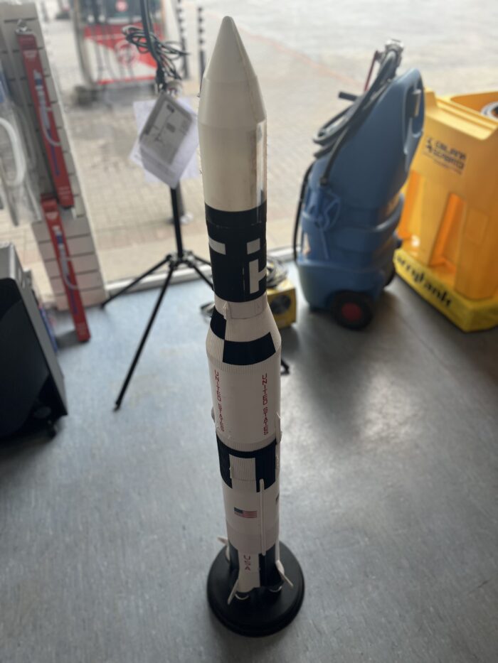 Dragon 1/72 Saturn V w/Sky Lab Model Rocket (SHOP SOILED) - Image 3