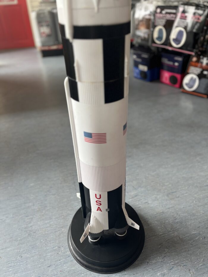 Dragon 1/72 Saturn V w/Sky Lab Model Rocket (SHOP SOILED) - Image 11