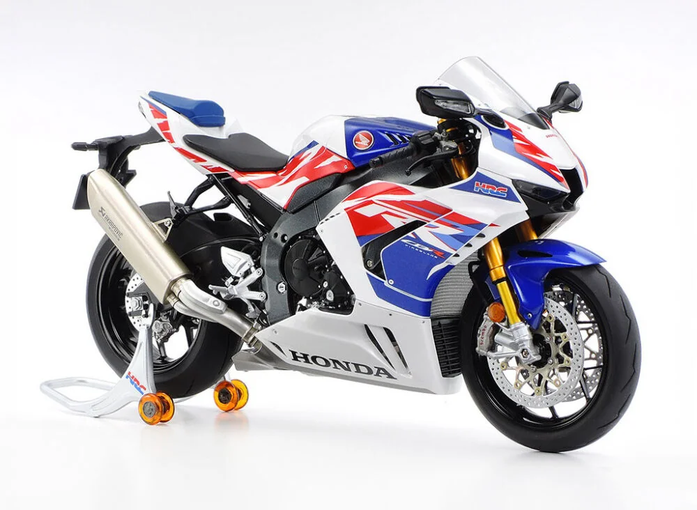 Tamiya 1/12 CBR 1000RR-R Fireblade Special