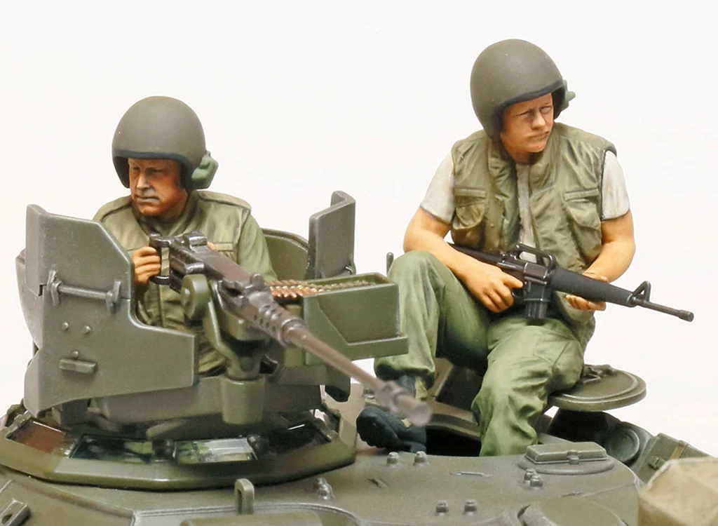 Tamiya 1/35 U.S. Airborne M551 Sheridan Tank (Vietnam War) - Image 4