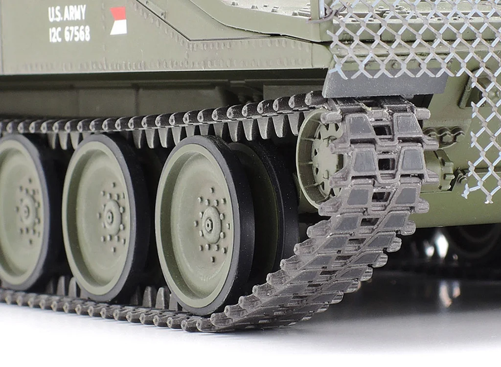 Tamiya 1/35 U.S. Airborne M551 Sheridan Tank (Vietnam War) - Image 8