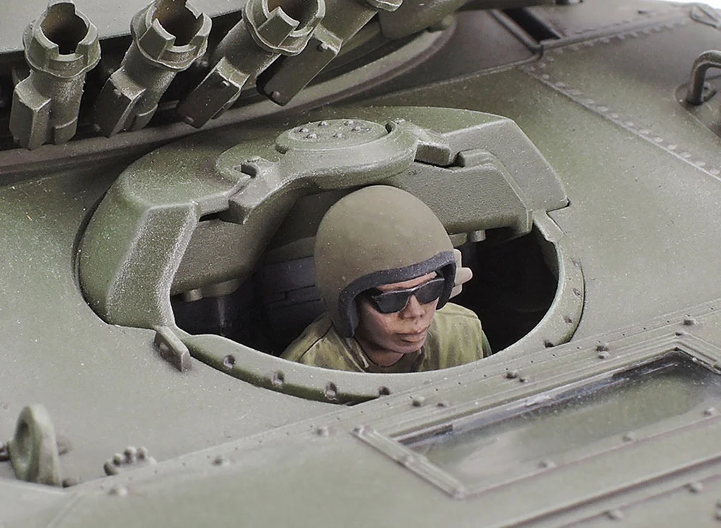 Tamiya 1/35 U.S. Airborne M551 Sheridan Tank (Vietnam War) - Image 9