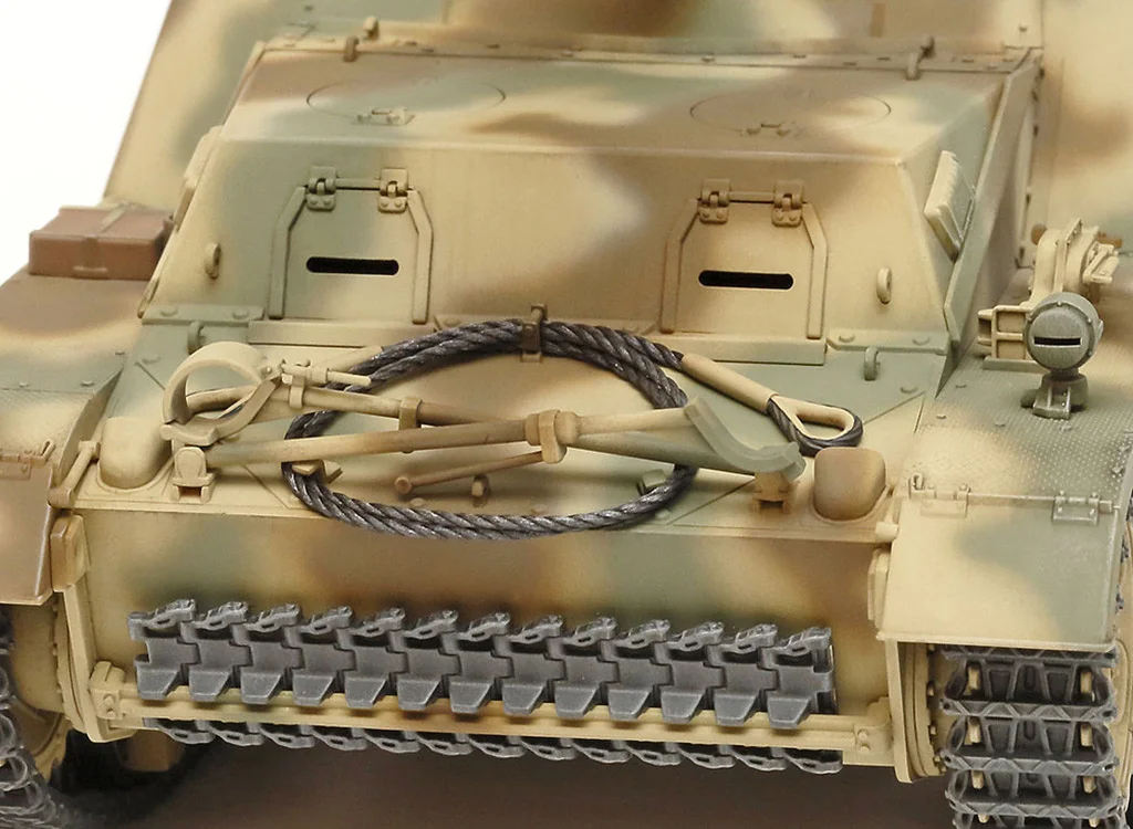 Tamiya 1/35 German Heavy Self-Propelled Howitzer Hummel (Late Production) - Image 8