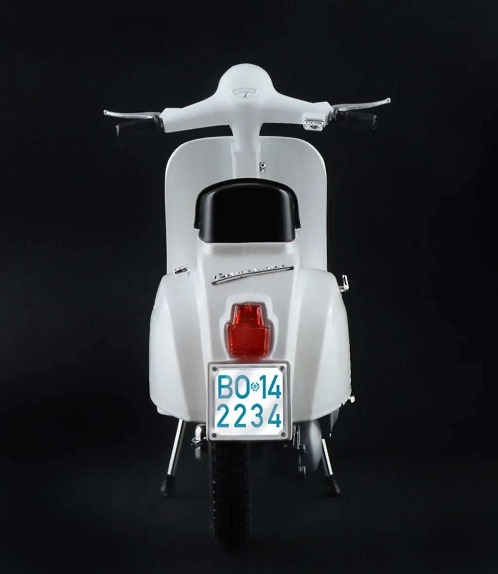 Italeri 1/9 Vespa 125 Primavera - Image 3