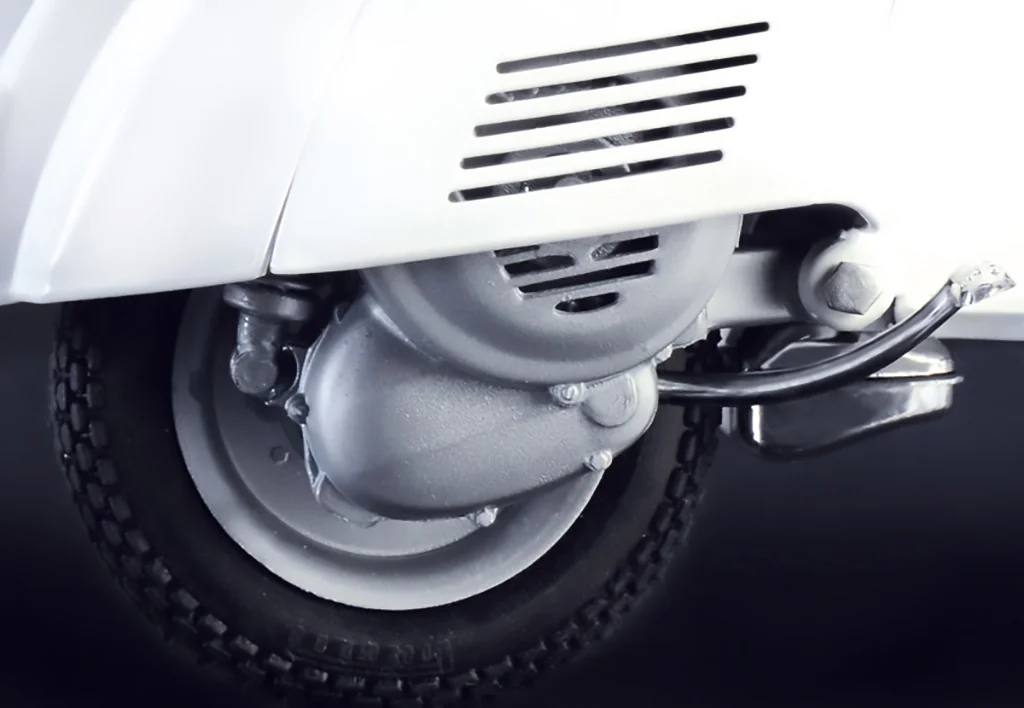 Italeri 1/9 Vespa 125 Primavera - Image 5